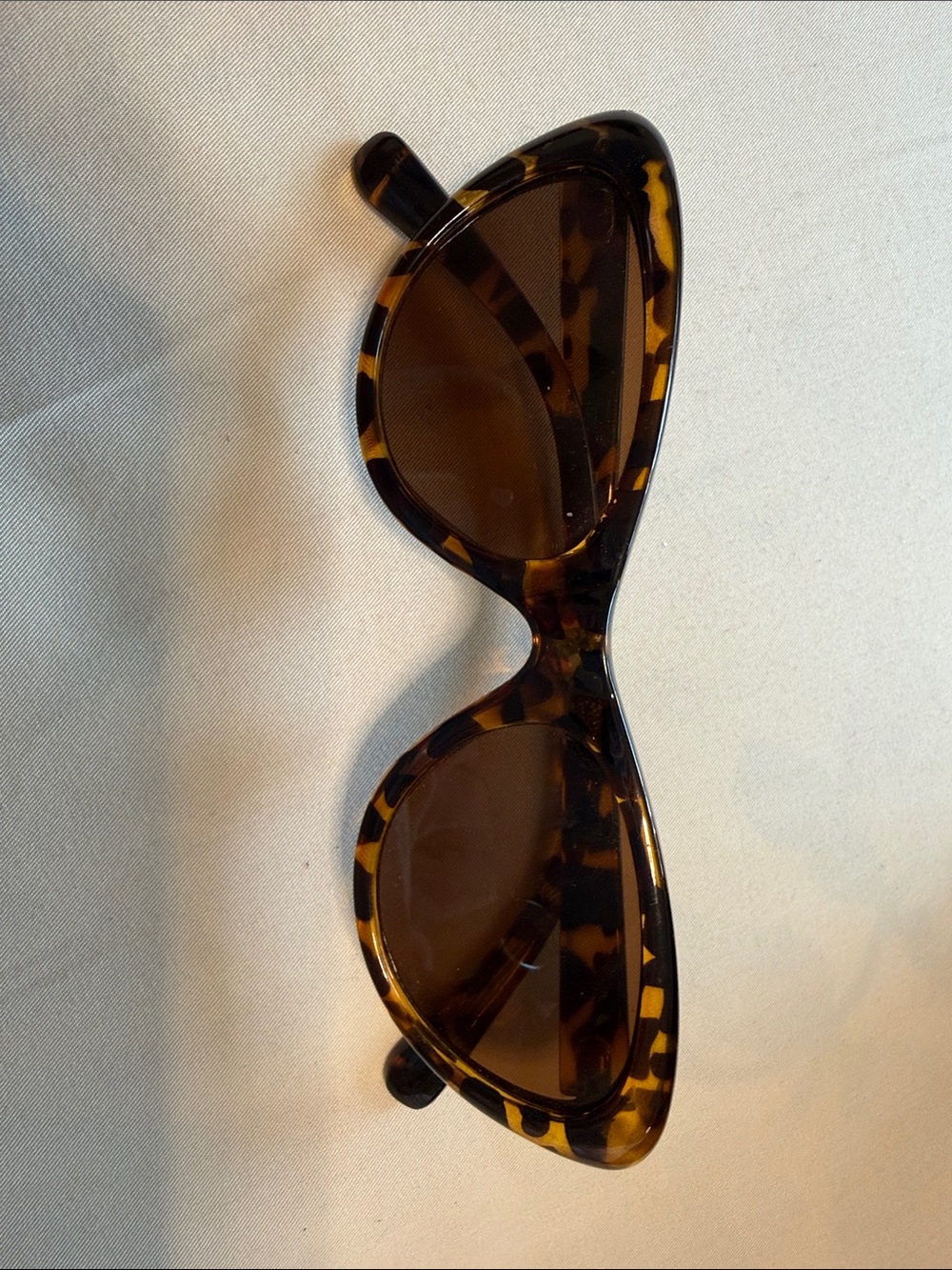 Tortoiseshell Cat Eye Sunglasses - Brown Lenses